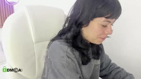 Milaa online show from 05.11.26