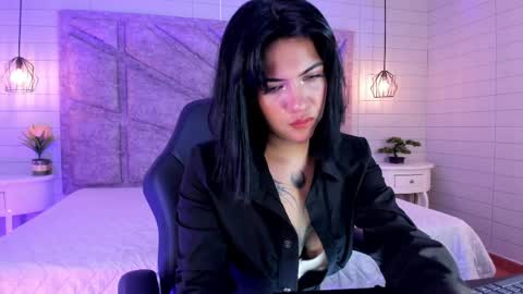 Gia online show from 04.28.26