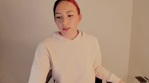 Snapshot of gia_white01 chatting on 03.27.26 GIA WHITE Independet online show from 03.27.26