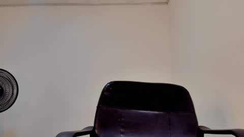 Snapshot of gia_white01 chatting on 05.11.26 GIA WHITE Independet online show from 05.11.26