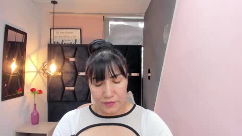 Snapshot of giafox_ chatting on 11.21.25 G I A FOX online show from 11.21.25