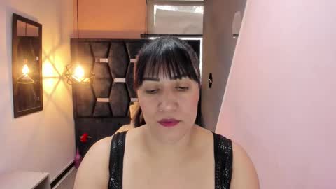 Snapshot of giafox_ chatting on 12.16.25 G I A FOX online show from 12.16.25