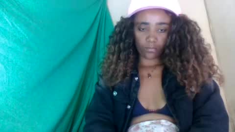 Snapshot of gialbloody chatting on 07.27.26 gialbloody online show from 07.27.26