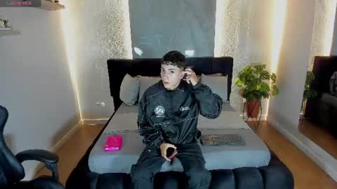 Snapshot of gian_rossii chatting on 07.09.26 GIAN online show from 07.09.26