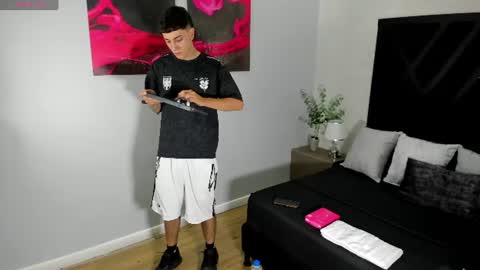 Snapshot of gian_rossii chatting on 07.14.26 GIAN online show from 07.14.26