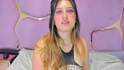 GiaRoussel online show from 01.09.25