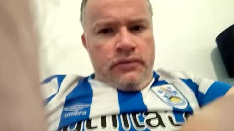 Snapshot of giddyup2222222 chatting on 11.19.25 giddyup2222222 online show from 11.19.25