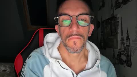 Snapshot of gigi59160 chatting on 10.18.25 Gigi online show from 10.18.25