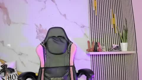 Gigi  online show from 05.07.26