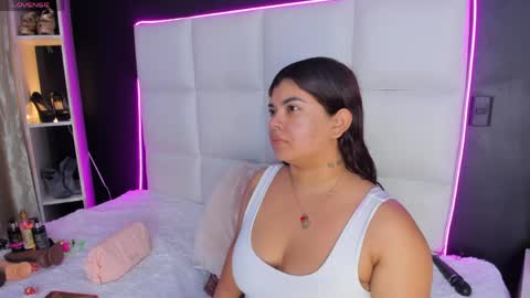 Gigi  online show from 04.27.26