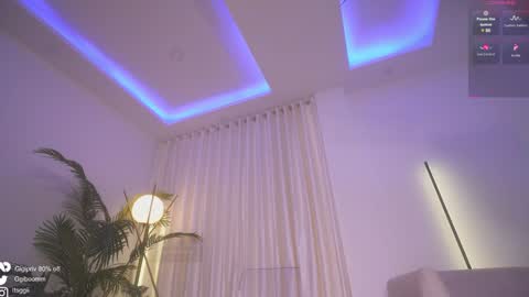 Snapshot of gigi_ulala chatting on 03.08.25 80 off in my OF gigipriv  online show from 03.08.25