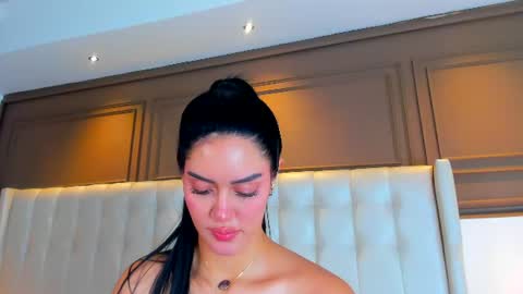 Snapshot of gigi_wilden chatting on 06.12.26 gigi wilden online show from 06.12.26