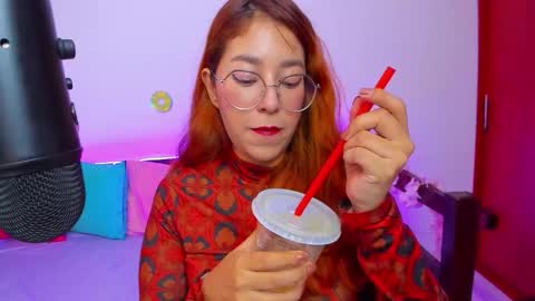 gigimooon online show from 09.14.25