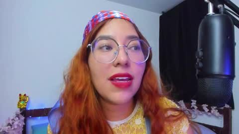 gigimooon online show from 11.15.25