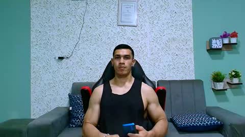 GILBERT online show from 02.05.25