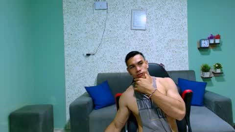 GILBERT online show from 03.02.25