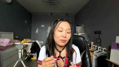 Agatha online show from 04.19.26