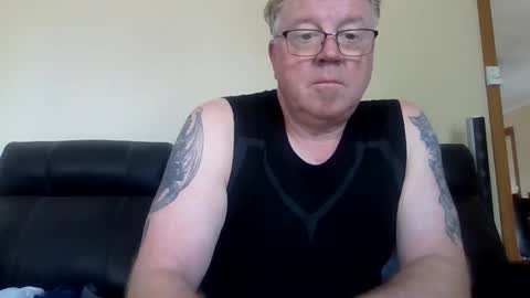 Snapshot of gimmmieoooo chatting on 02.08.26 gimmmieoooo online show from 02.08.26