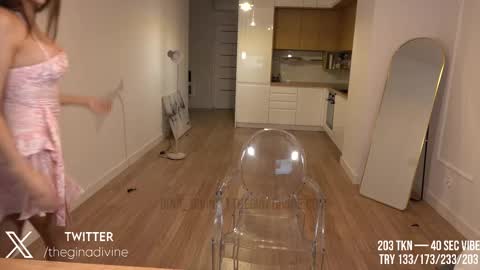 Snapshot of gina_divine chatting on 03.02.25 Gina online show from 03.02.25