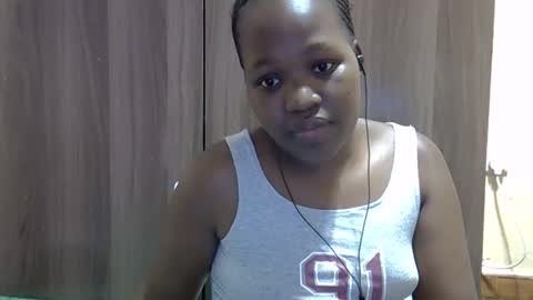 Snapshot of gina_sassy chatting on 10.19.25 Adiliah online show from 10.19.25