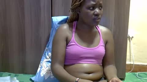 Snapshot of gina_sassy chatting on 11.12.25 Adiliah online show from 11.12.25