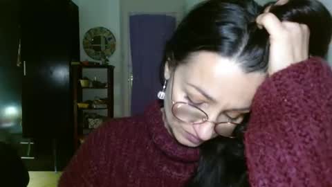 Snapshot of ginaoneon chatting on 12.28.24 GinaONeon online show from 12.28.24