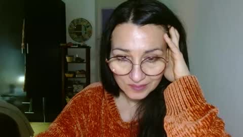 Snapshot of ginaoneon chatting on 01.02.25 GinaONeon online show from 01.02.25
