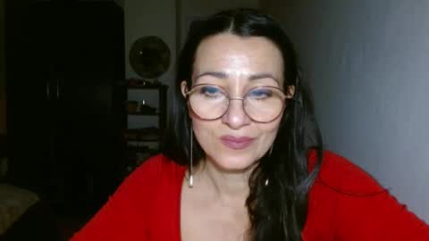 Snapshot of ginaoneon chatting on 01.04.25 GinaONeon online show from 01.04.25