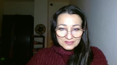 Snapshot of ginaoneon chatting on 01.22.25 GinaONeon online show from 01.22.25