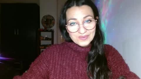 Snapshot of ginaoneon chatting on 02.04.25 GinaONeon online show from 02.04.25