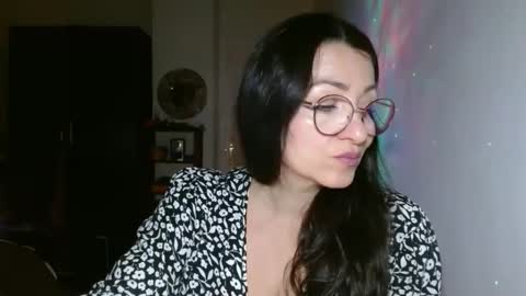 Snapshot of ginaoneon chatting on 02.22.25 GinaONeon online show from 02.22.25