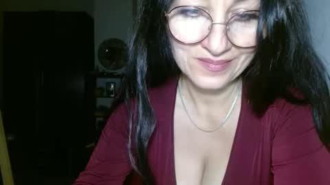 Snapshot of ginaoneon chatting on 02.26.25 GinaONeon online show from 02.26.25