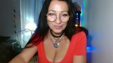 Snapshot of ginaoneon chatting on 10.01.25 GinaONeon online show from 10.01.25
