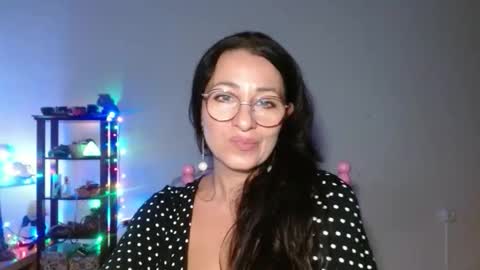 Snapshot of ginaoneon chatting on 10.07.25 GinaONeon online show from 10.07.25