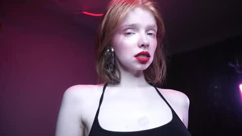        im expecting 350 thumbs up on my altar   online show from 11.07.25