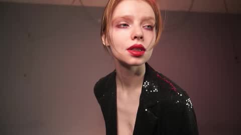        im expecting 350 thumbs up on my altar   online show from 02.18.26