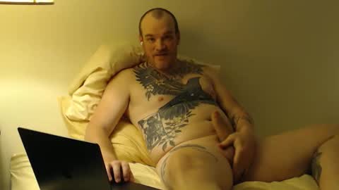 Snapshot of ginger_mcc chatting on 11.12.25 Ginger McC online show from 11.12.25