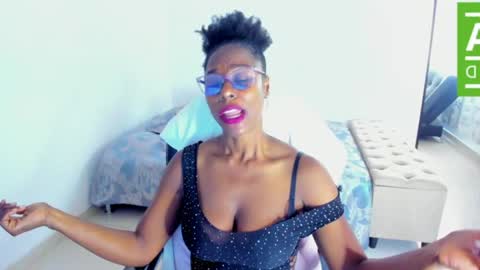 Snapshot of ginger_smil chatting on 07.10.26 Diana online show from 07.10.26
