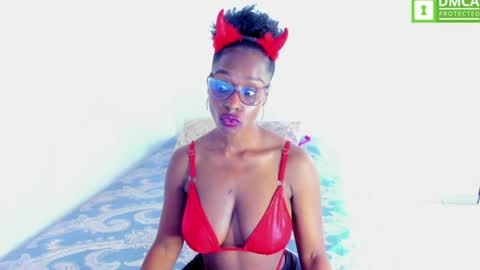 Snapshot of ginger_smil chatting on 07.28.26 Diana online show from 07.28.26
