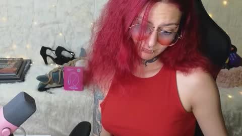 Snapshot of ginger_stay chatting on 09.30.25 Ginger online show from 09.30.25