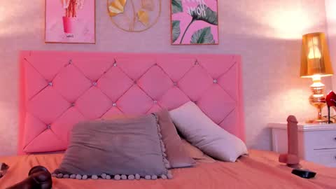 Snapshot of ginger_violetta chatting on 02.09.25 Ginger online show from 02.09.25