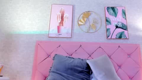 Snapshot of ginger_violetta chatting on 02.20.25 Ginger online show from 02.20.25