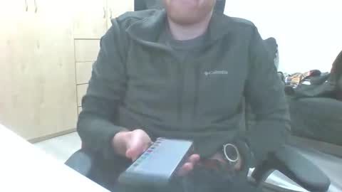 Snapshot of ginger_xxx chatting on 12.14.25 mike online show from 12.14.25