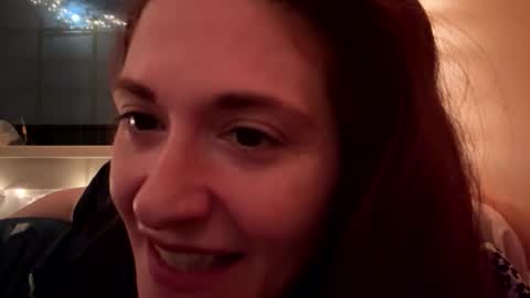 Snapshot of gingerlynx chatting on 11.05.25 gingerlynx online show from 11.05.25