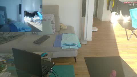 Snapshot of gingerpink1911 chatting on 12.15.25 GingerPink online show from 12.15.25