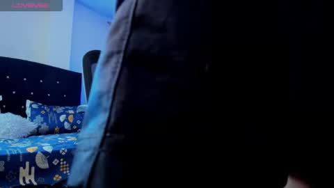 GIOMAR REYES online show from 09.14.25