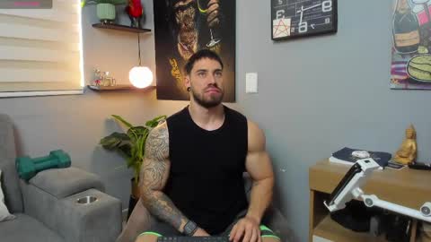 Snapshot of giorgio_leone2 chatting on 05.17.26 Giorgio leone online show from 05.17.26