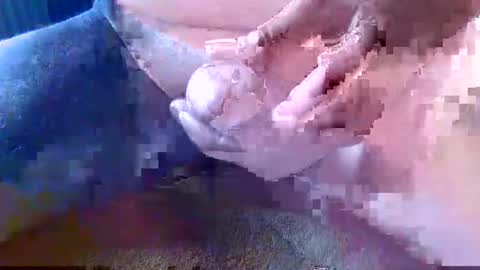 Snapshot of girafsnoop chatting on 01.14.25 girafsnoop online show from 01.14.25