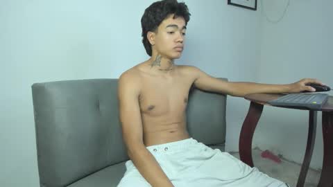 Giraldo  online show from 11.10.25