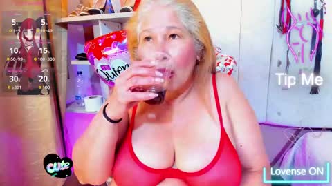 Snapshot of girl_amada chatting on 02.13.25 Girl Amada online show from 02.13.25